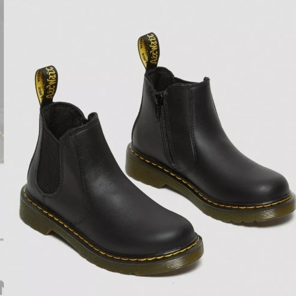 Dr. Martens 2976 SOFTY T LEATHER CHELSEA BOOTS - Picture 3 of 9